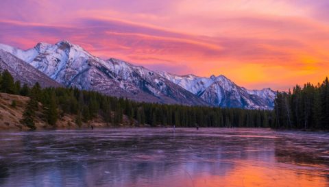 Johnson-Lake-Banff-in-November-768×512
